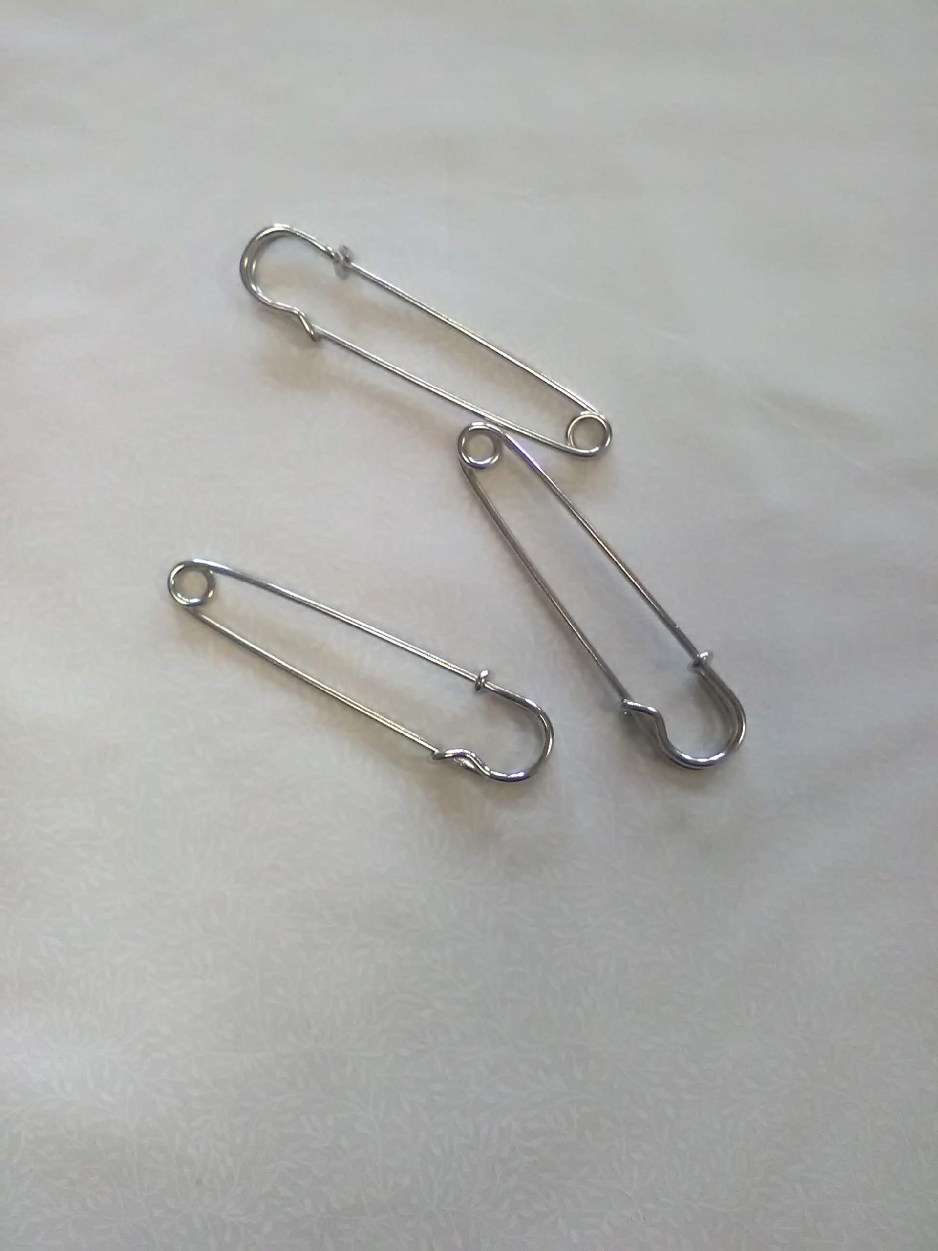 Kilt Pins for school skirts - Loza Wool