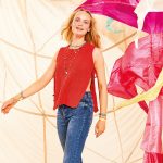 Sirdar 10538 Top Of The Bill Tabard Pattern